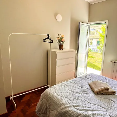 Guest house Side