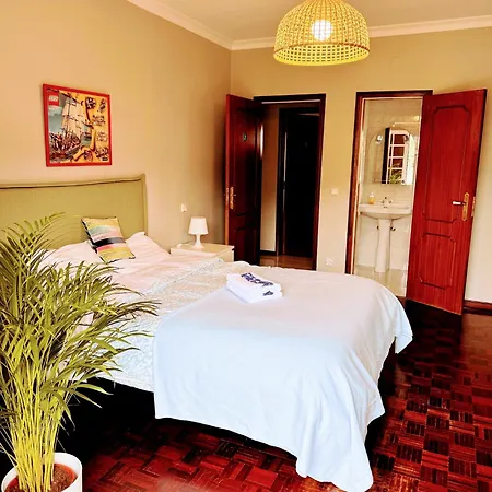 Side Guest house *
