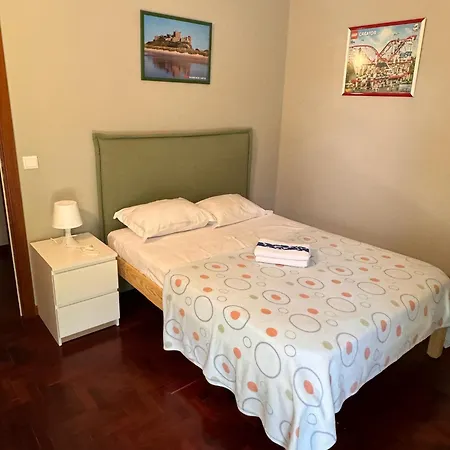 Side Guest house *