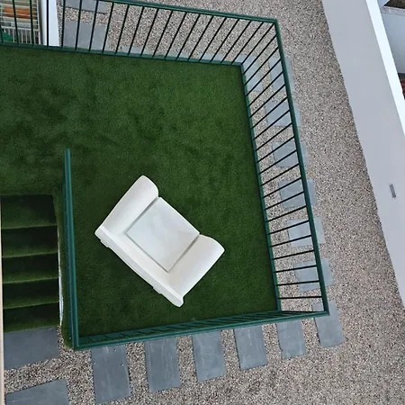 Side Pensión Leiria