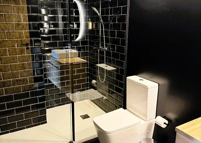 Side בית הארחה *