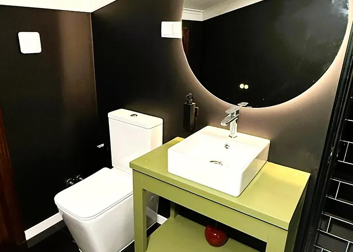 Side בית הארחה