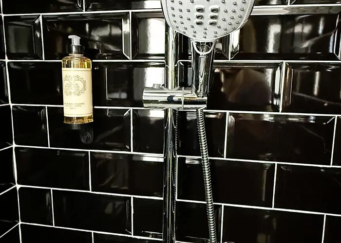 Side בית הארחה *